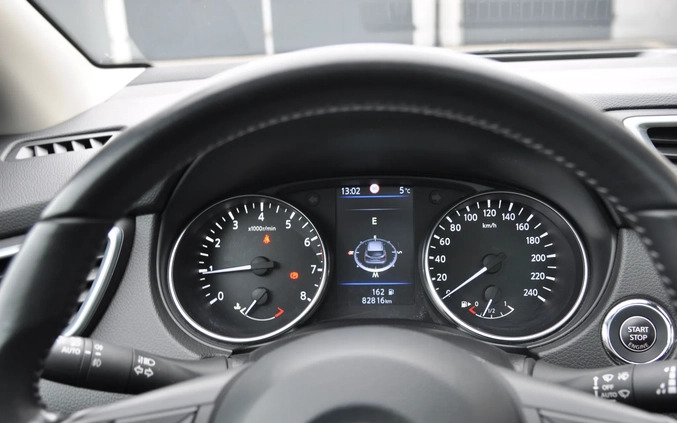 Nissan Qashqai cena 83500 przebieg: 82630, rok produkcji 2019 z Działoszyn małe 326